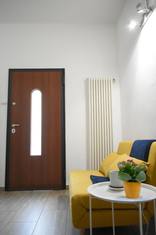 Casa Peschiera-Linate-Milano Apartment เปสเคียรา บอร์โรเมโอ ภายนอก รูปภาพ